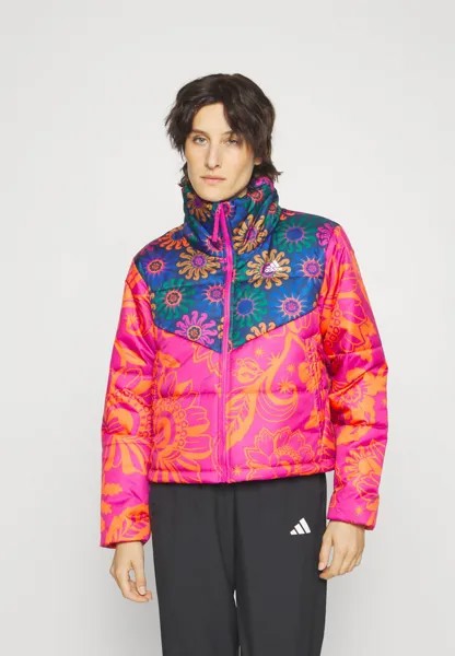 Зимняя куртка FARM JACKET adidas Sportswear, бахия пурпурный/полусолнечно-красный/ночной индиго