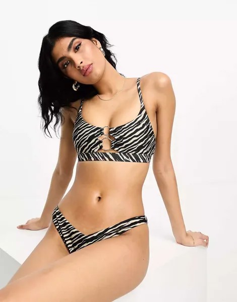 Коричневый укороченный бикини-топ с зебровым принтом и кольцами Hunkemoller
