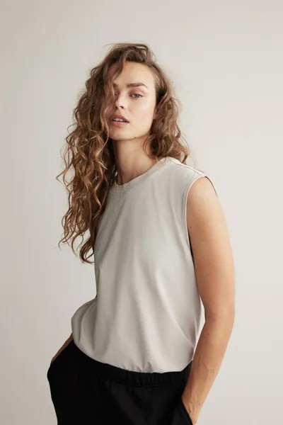 Спортивная майка из материала Drymove. H&M, бежевый