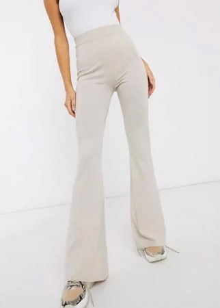 Кремовые трикотажные расклешенные брюки от комплекта Missguided-Кремовый