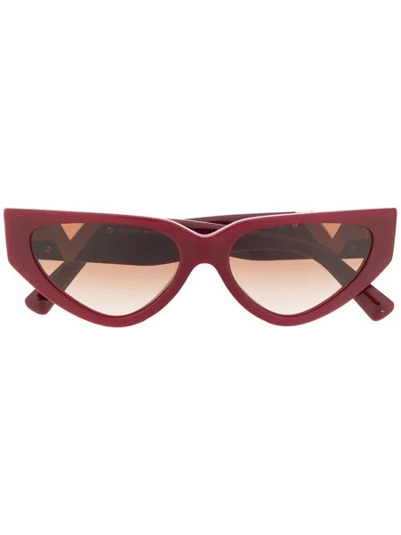 Valentino Eyewear солнцезащитные очки Rockstud в оправе 'кошачий глаз'