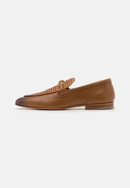 Слипоны Ali Kurt Geiger London, цвет tan