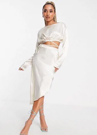 Атласная юбка миди кремового цвета с запахом от комплекта Femme Luxe-Светло-бежевый цвет