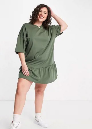 Платье-футболка цвета хаки в стиле oversized с оборками на подоле ASOS DESIGN Curve-Зеленый цвет