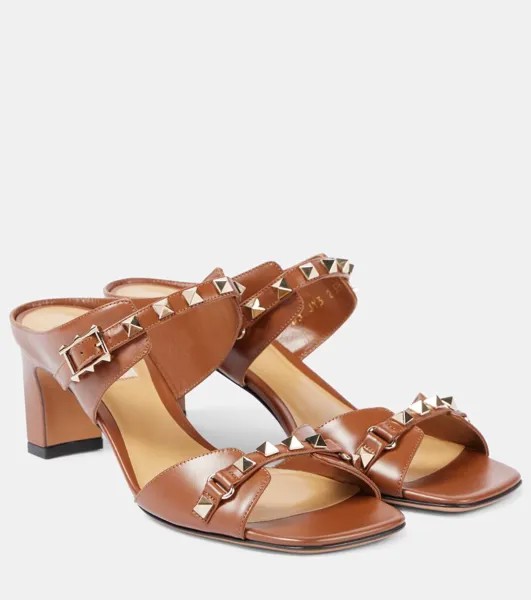 Сандалии из кожи Rockstud Valentino Garavani, цвет tobacco