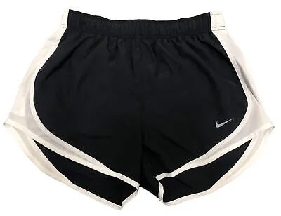 Женские черно-белые шорты Nike Drifit Tempo