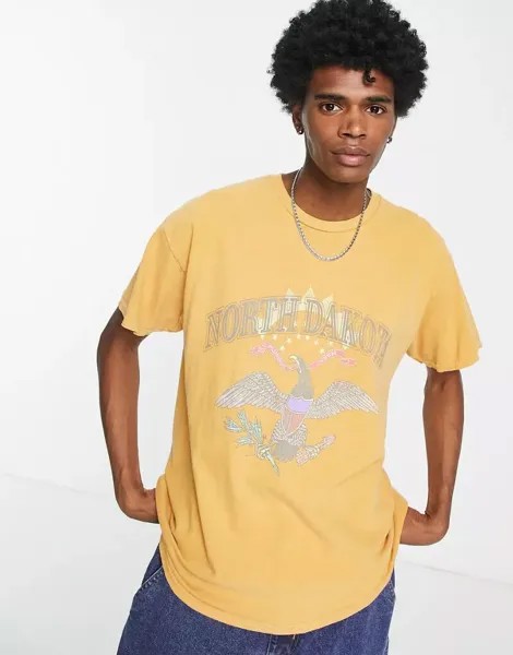 Горчичная футболка с университетским принтом Vintage Supply 'North Dakota'