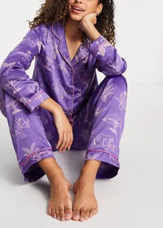 Пижамный комплект из брюк и рубашки из атласа фиолетового цвета с принтом Chelsea Peers-Голубой