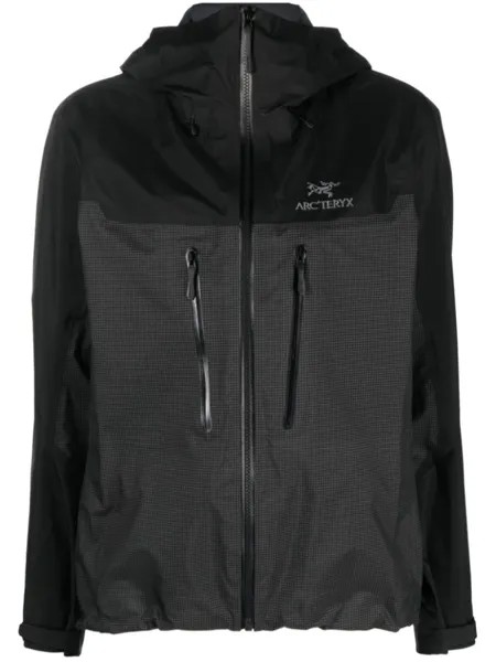Arc'teryx куртка Alpha с вышитым логотипом, черный