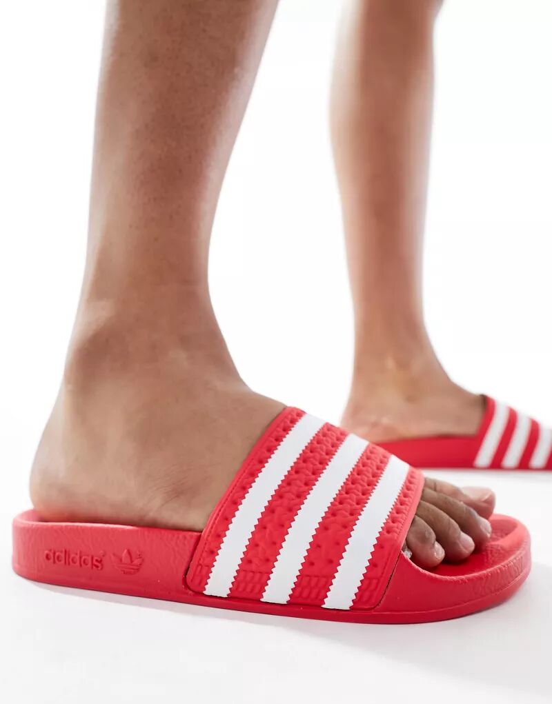 Кораллово-красные шлепанцы adidas Originals Adilette