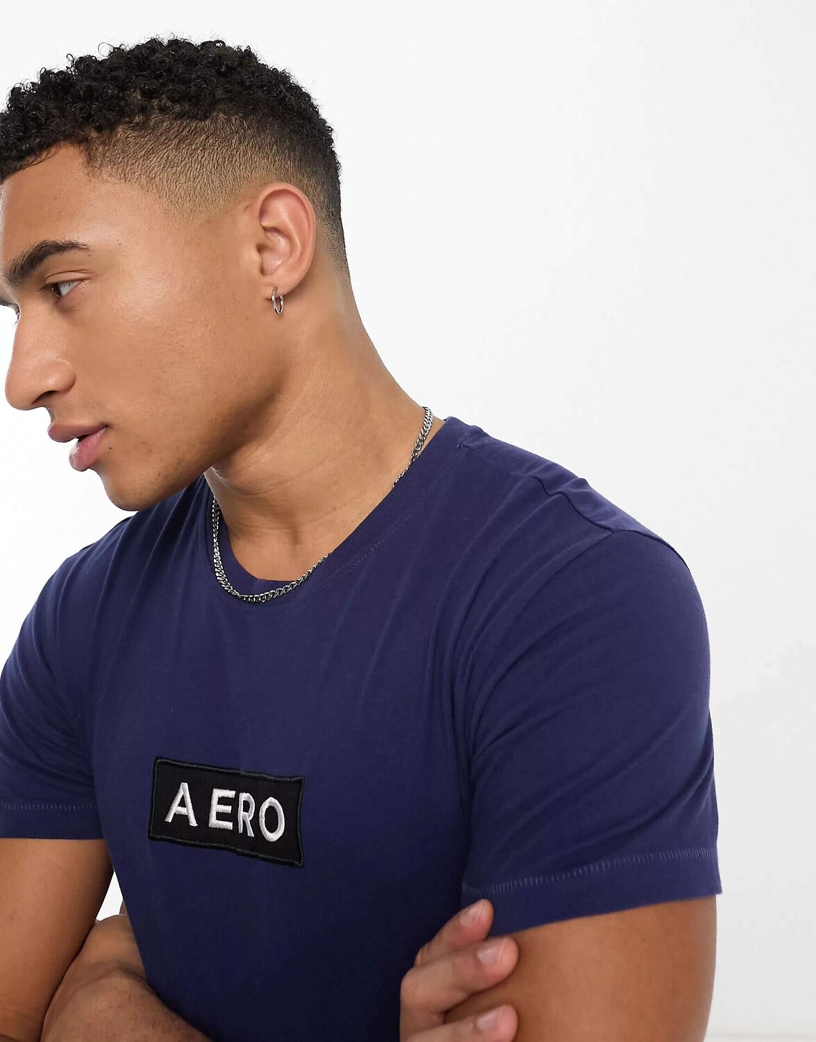 Темно-синяя футболка Aeropostale
