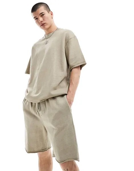 Короткие шорты Bershka с необработанными краями и камнем