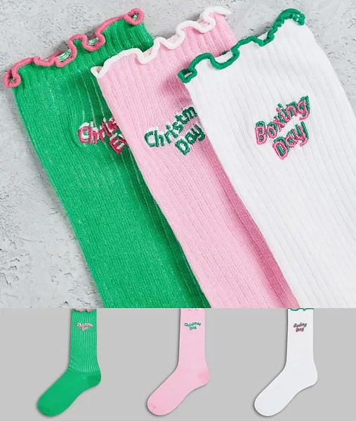 Набор из 3 пар высоких носков разных цветов с волнистым верхним краем и надписью 