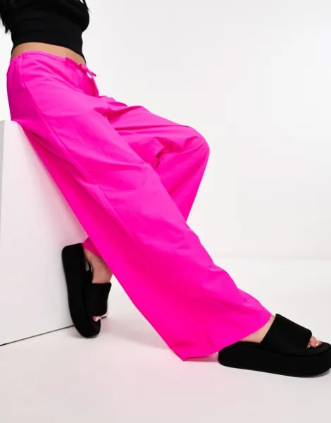 Широкие штаны-карго с низкой посадкой и широкими штанинами COLLUSION Festival ярко-розового цвета
