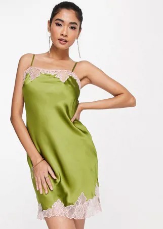 Атласное платье-комбинация мини цвета хаки с кружевной вставкой ASOS DESIGN-Зеленый цвет