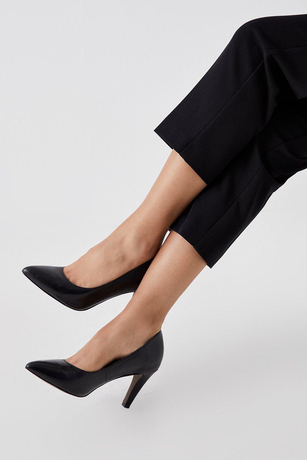 Принципы: кожаные туфли-лодочки Danielle с острым носком на шпильке Dorothy Perkins, черный