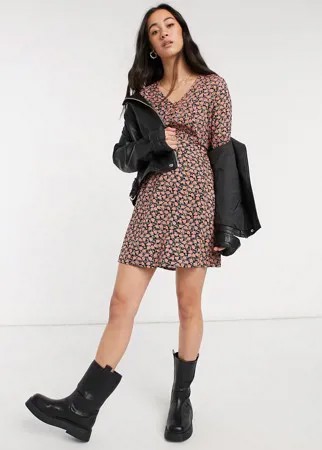 Чайное платье мини с V-образным вырезом и цветочным принтом Vero Moda-Многоцветный
