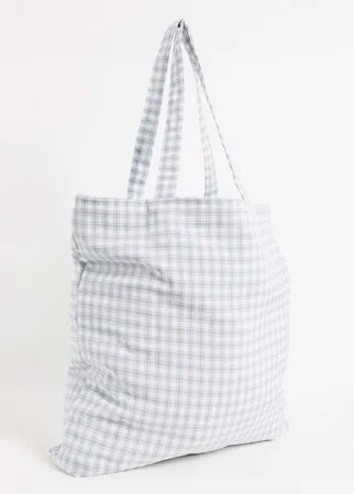Серая двусторонняя сумка-тоут в стиле oversized из махровой и жатой ткани в клетку ASOS DESIGN-Серый