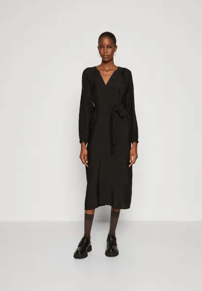Дневное платье SLFPERCY V NECK MIDI DRESS Selected Femme, цвет black
