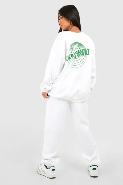 Спортивный костюм petite dsgn studio с принтом на спине Boohoo, белый