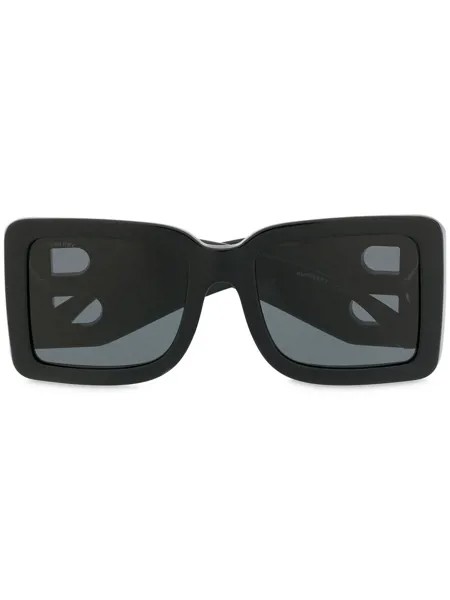 Burberry Eyewear солнцезащитные очки в массивной оправе с логотипом