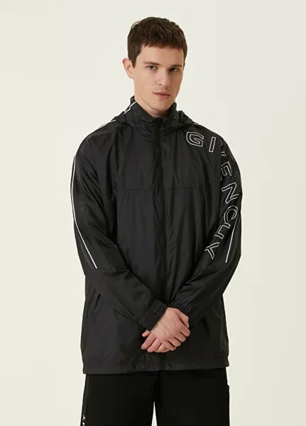 Черное пальто с капюшоном и логотипом Givenchy