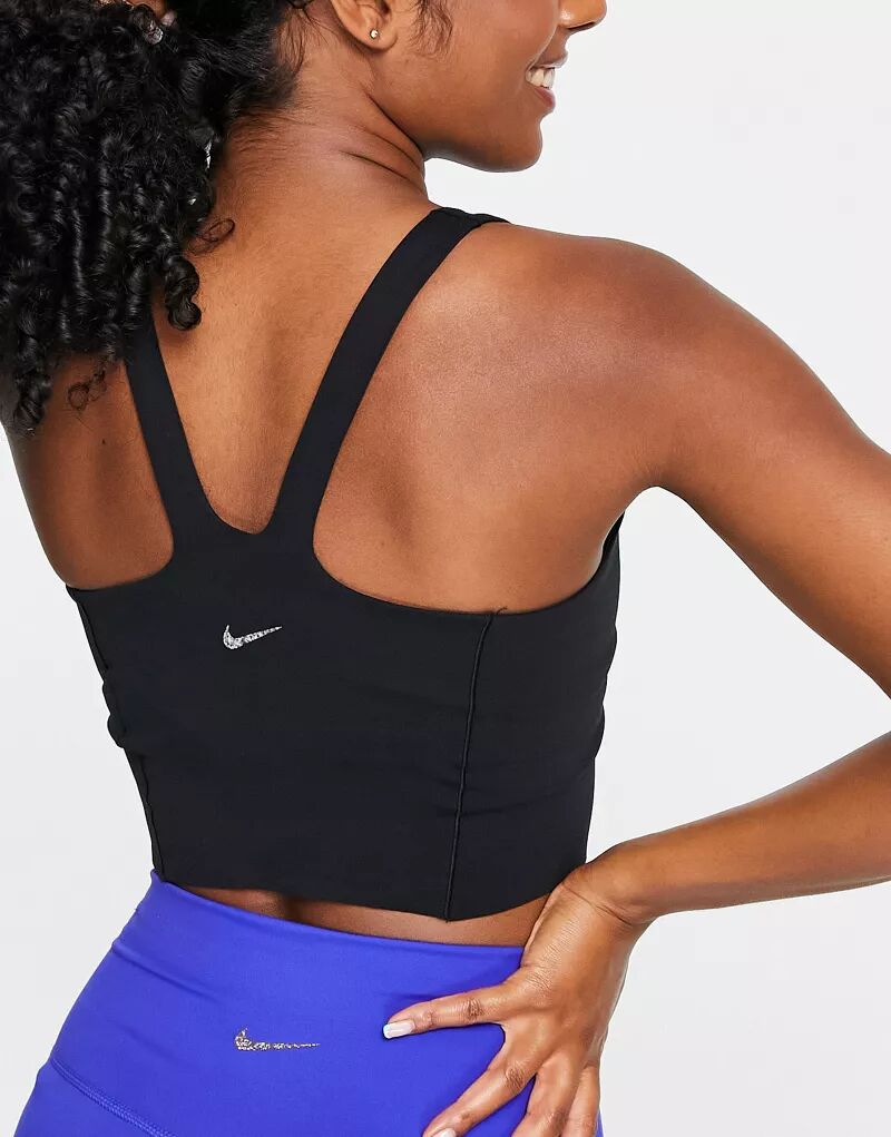 Черная укороченная майка Nike Yoga Luxe Dri-FIT