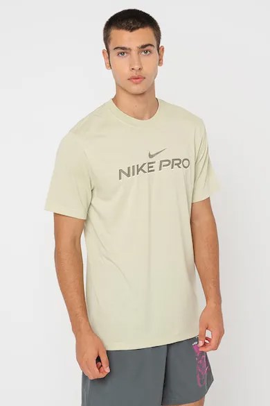 Спортивная футболка с Dri-FIT Nike