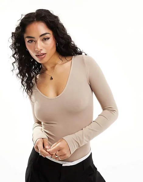 ASOS DESIGN – бежевое бесшовное боди с моделирующим кроем, длинными рукавами и V-образным вырезом