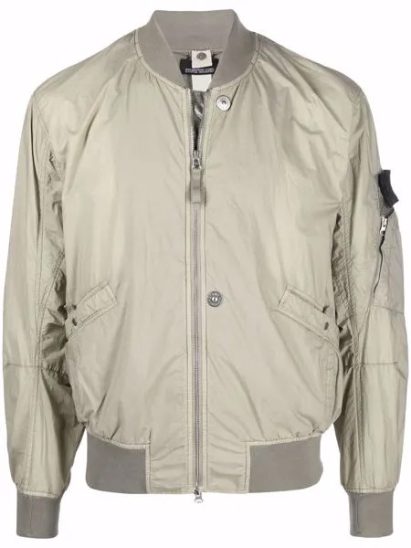 Stone Island Shadow Project бомбер на молнии с нашивками