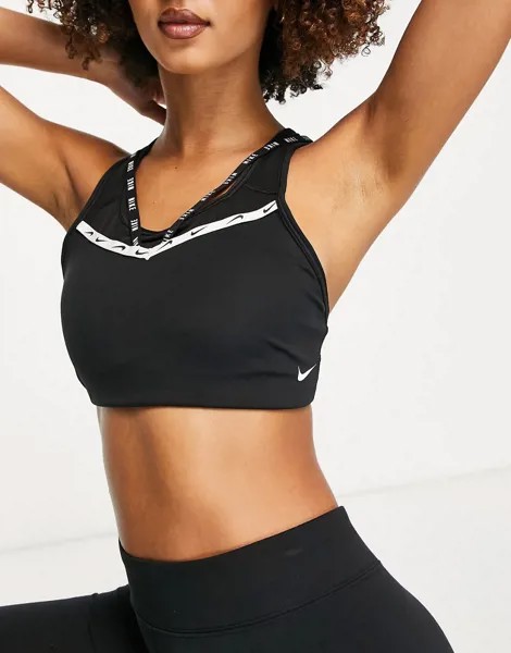 Черный спортивный бюстгальтер с высокой степенью поддержки, тесьмой и логотипом-галочкой Nike Training-Черный цвет