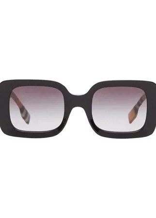 Burberry Eyewear квадратные солнцезащитные очки в клетку Vintage Check