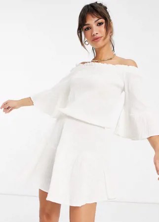 Белый ярусный сарафан мини с открытыми плечами ASOS DESIGN