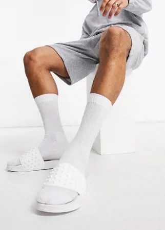 Белые шлепанцы с резиновыми заклепками ASOS DESIGN-Белый