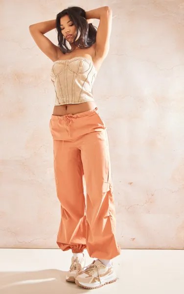 PrettyLittleThing Персиковый - брюки-карго с манжетами на штанинах из персиковой кожи