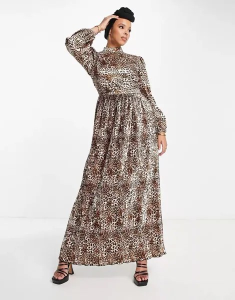 Атласное платье макси со складками и леопардовым принтом Flounce London