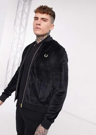 Черный велюровый бомбер с золотистой отделкой Fred Perry