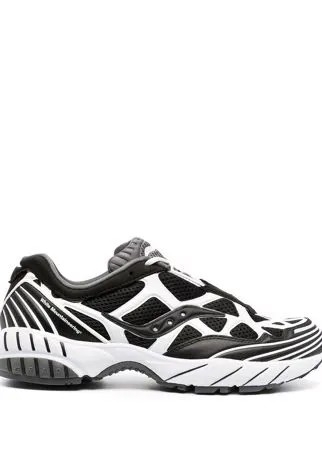 White Mountaineering кроссовки из коллаборации с Saucony