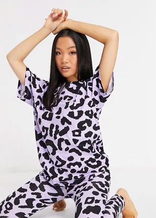 Эксклюзивный пижамный комплект в стиле oversized фиолетового цвета с леопардовым принтом из футболки и леггинсов ASOS DESIGN Petite-Фиолетовый цвет