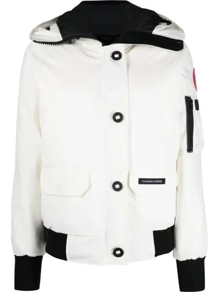 Canada Goose пуховик Chilliwack с капюшоном, белый