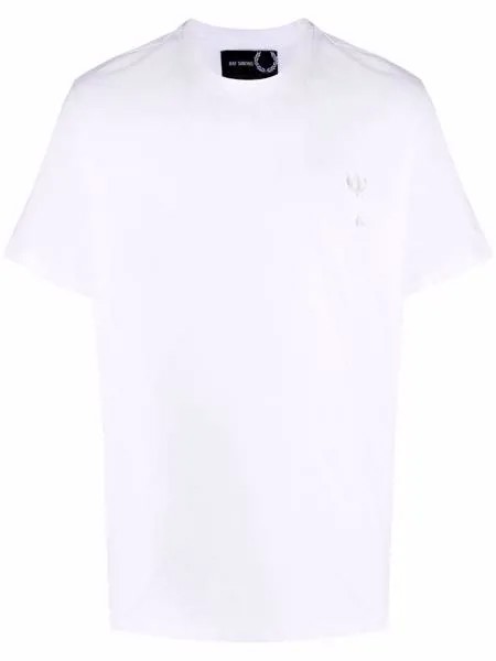 Raf Simons X Fred Perry футболка с брошью