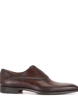 Magnanni оксфорды с заостренным носком