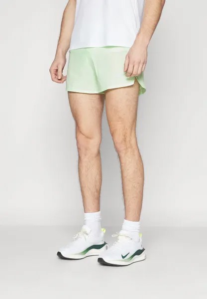Спортивные шорты FAST SHORT Nike, цвет vapor green/black/reflective silver
