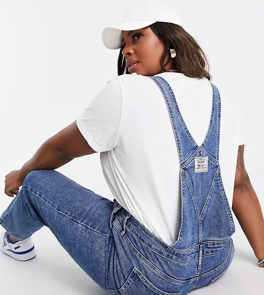 Голубой джинсовый комбинезон Levi's Plus