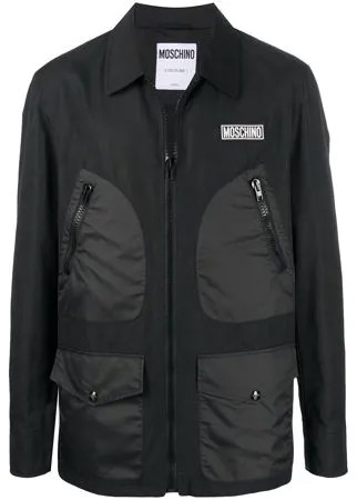 Moschino куртка-рубашка на молнии с нашивкой-логотипом