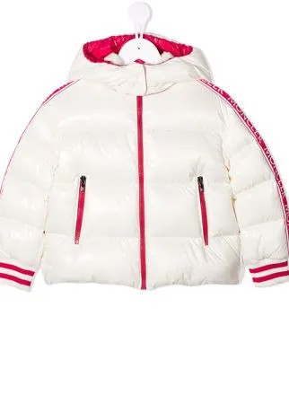 Moncler Enfant стеганый пуховик с логотипом