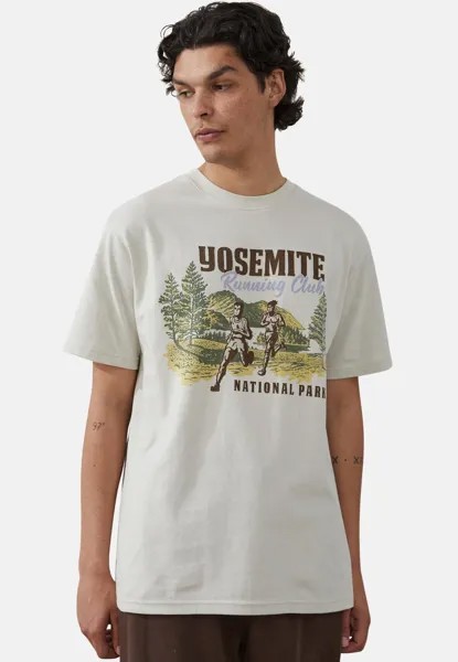 Футболка с принтом WEAR ACTIVE GRAPHIC TRUE MT EVEREST Cotton On, беговой клуб Yosemite цвета слоновой кости