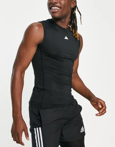 Черная облегающая футболка без рукавов adidas Training