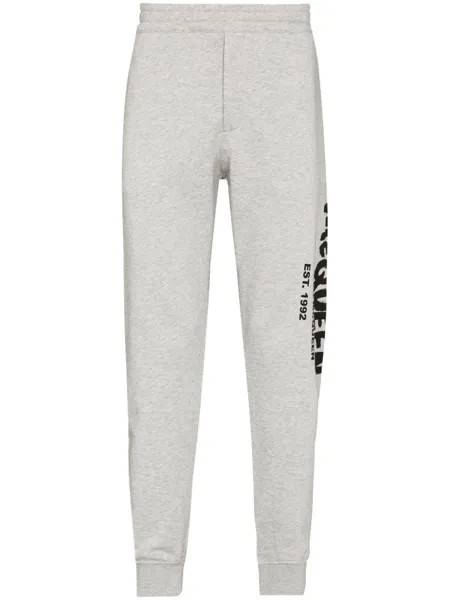Alexander McQueen спортивные брюки с принтом граффити, серый