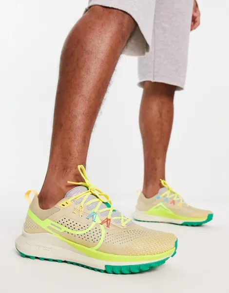 Золотистые кроссовки Nike Running Trail React Pegasus 4
